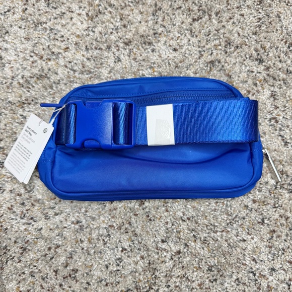 Lululemon Everywhere Belt Bag 1L Riverside Blue NWT - Picture 2 of 13